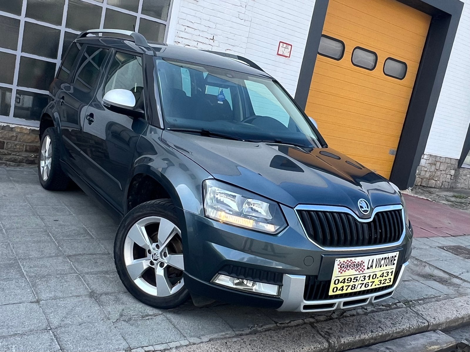Skoda Yeti 2015 année 1.2 essence Marchand & export 81kw, 1197 cm³, Argent ou Gris, Achat, Euro 6