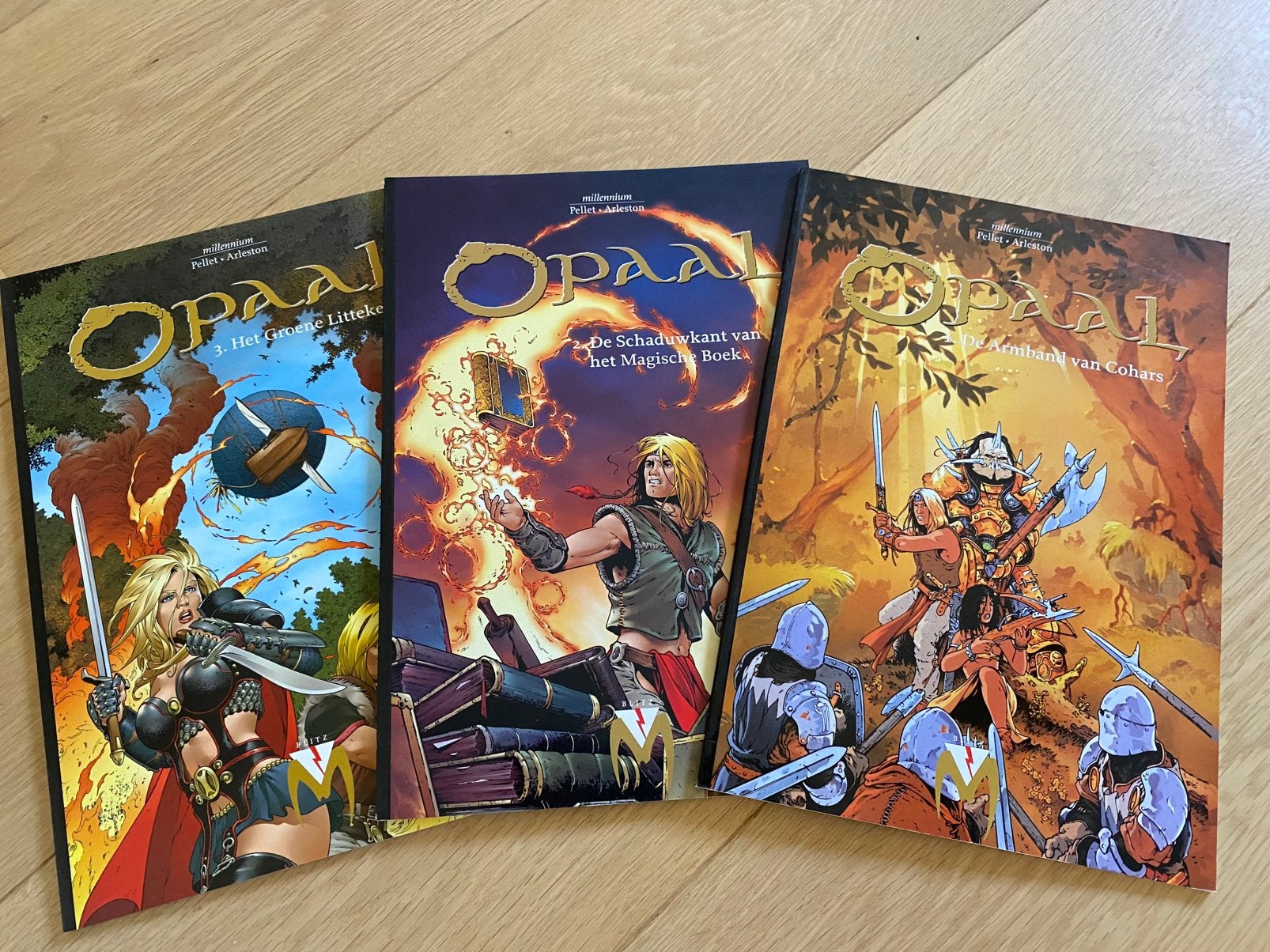 Opaal 3xsc. Millennium uitgave eerste druk, Ophalen of Verzenden, Zo goed als nieuw