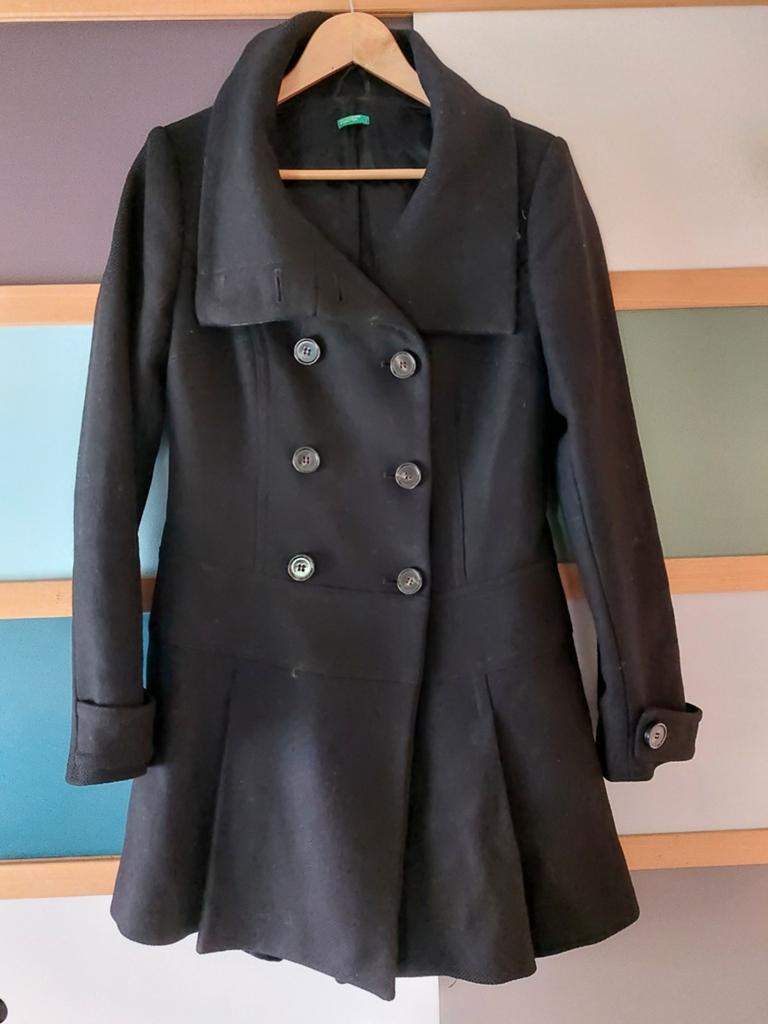 Manteau mi-long en laine noire United Colors of Benetton, Vêtements | Femmes, Vestes | Hiver, Taille 42/44 (L), Enlèvement ou Envoi
