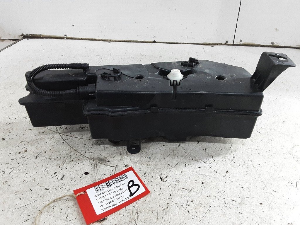 RESERVOIR ADBLUE Citroën Berlingo (980299098004), Autos : Pièces & Accessoires, Citroën, Mevr. I. Hauben, Utilisé, Rue de l'Espoir 34 34
4030  GRIVEGNÉE, BE