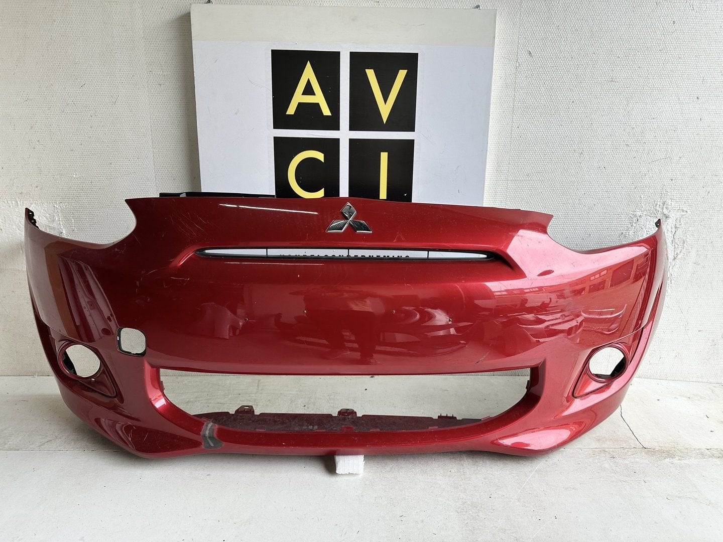 Mitsubishi Space star voorbumper bumper origineel, Autos : Pièces & Accessoires, -, Utilisé, Mitsubishi, -