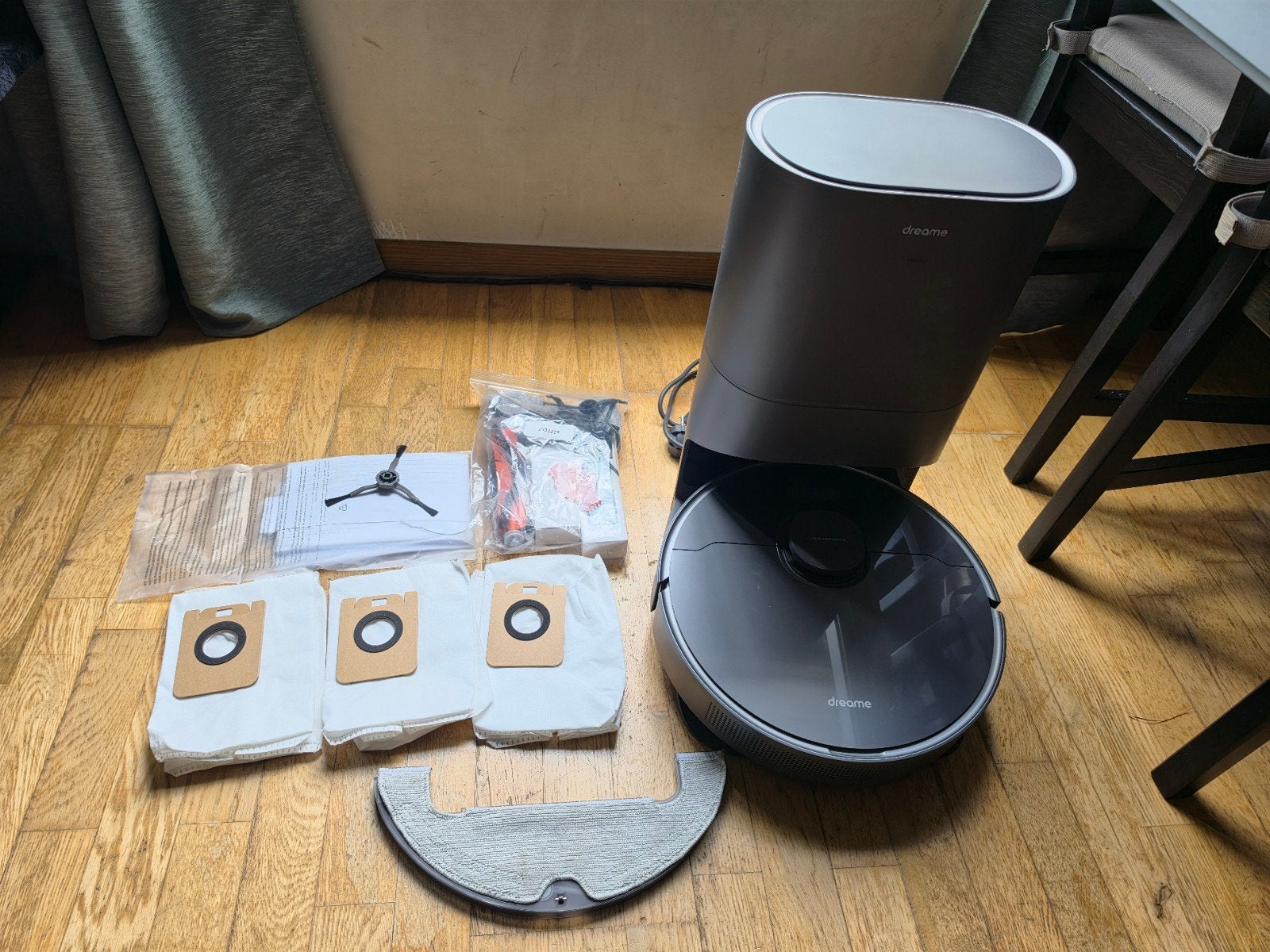 Z10 Pro robotstofzuiger en schrobmachine met automatische af, Huis en Inrichting, Woonaccessoires | Prullenbakken, Zo goed als nieuw