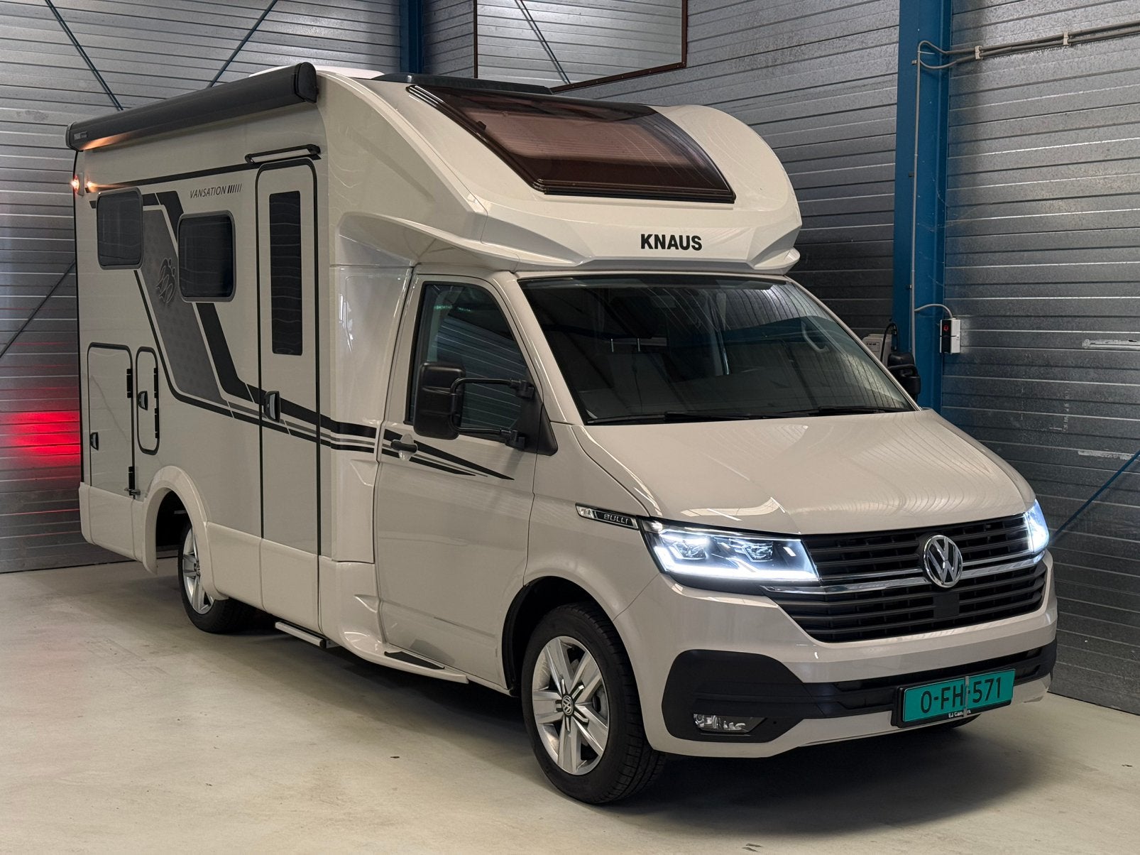 Volkswagen Knaus 500MQ, Caravans en Kamperen, Mobilhomes, Automaat, Standaard zit, Ringverwarming, Boiler
