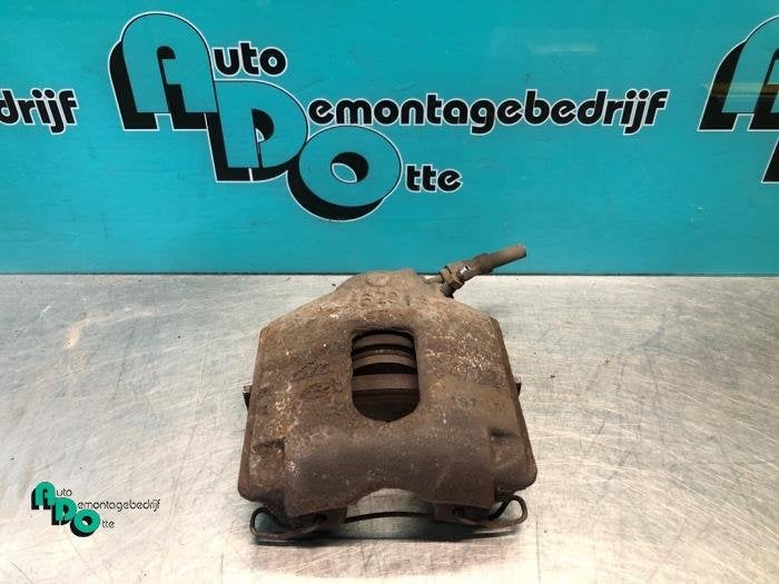 Etrier de frein (pince) avant gauche d'un Ford Fusion (Fusio, -, 3 mois de garantie, -, -
