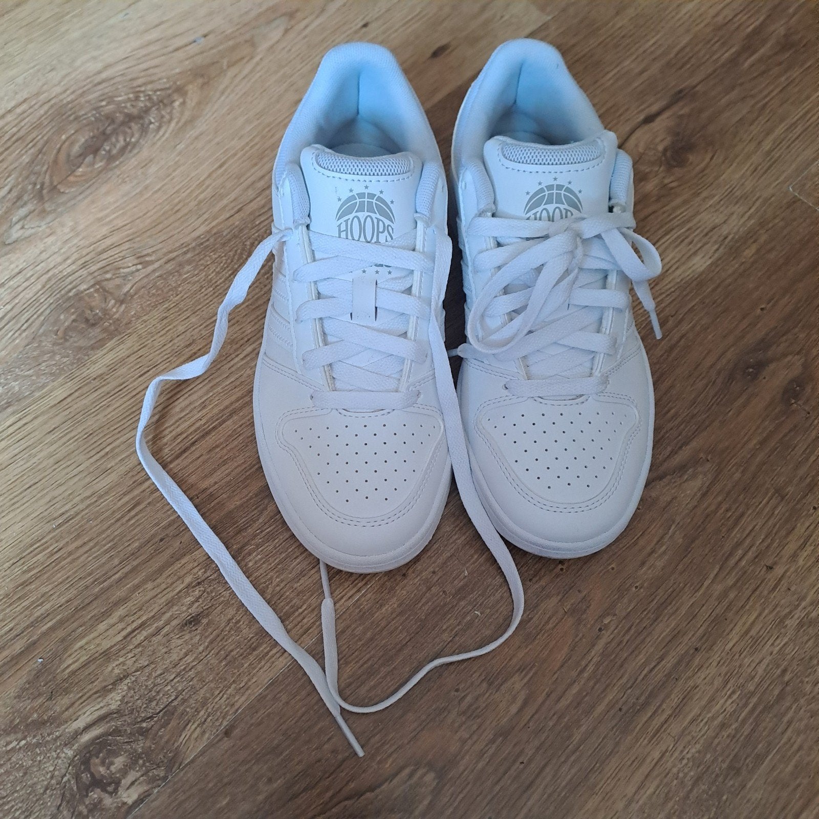 Baskets Addidas, Enlèvement