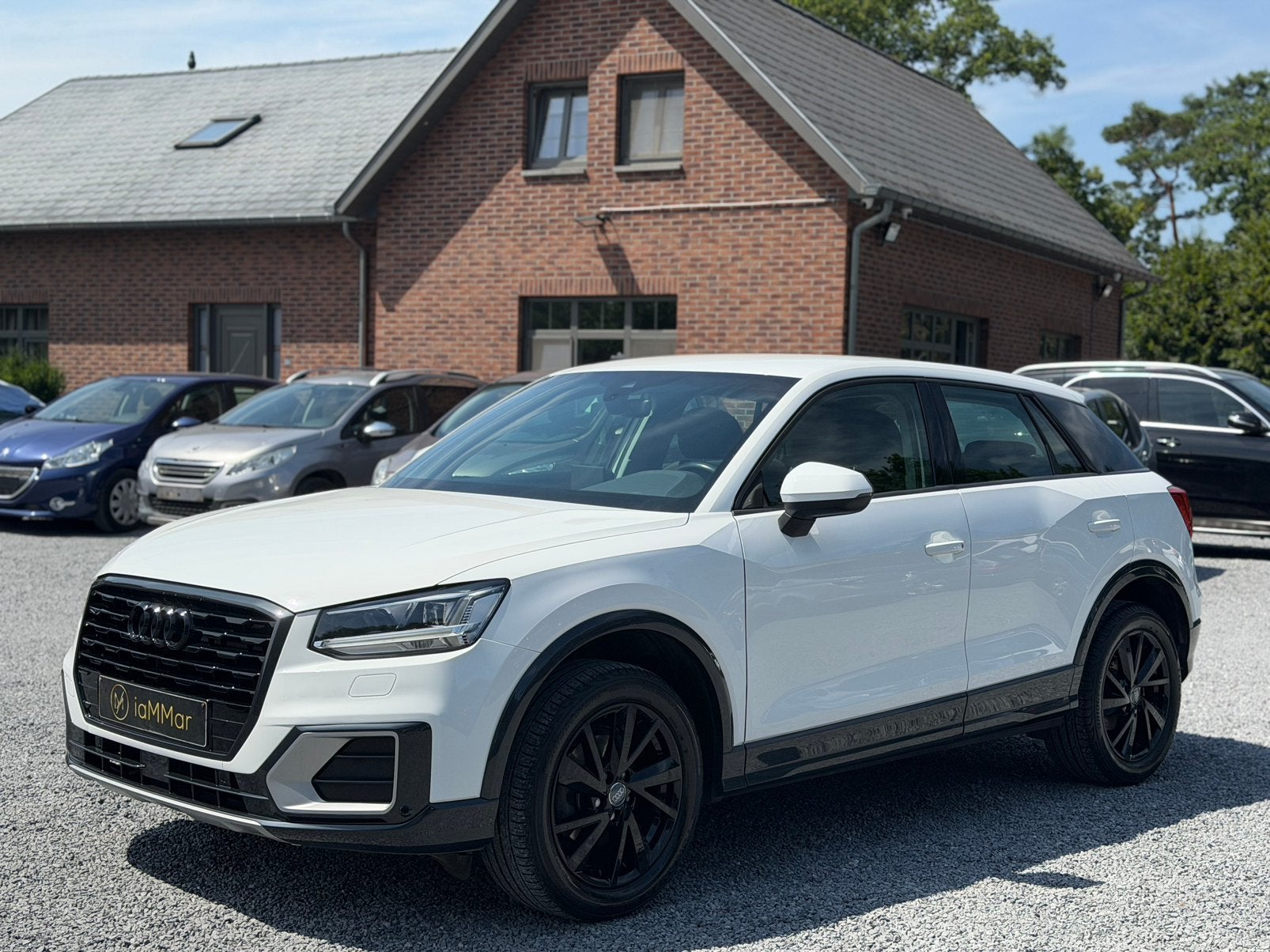 AUDI Q2 - AUTOMAAT, Stof, 1498 cc, Wit, 5 zetels
