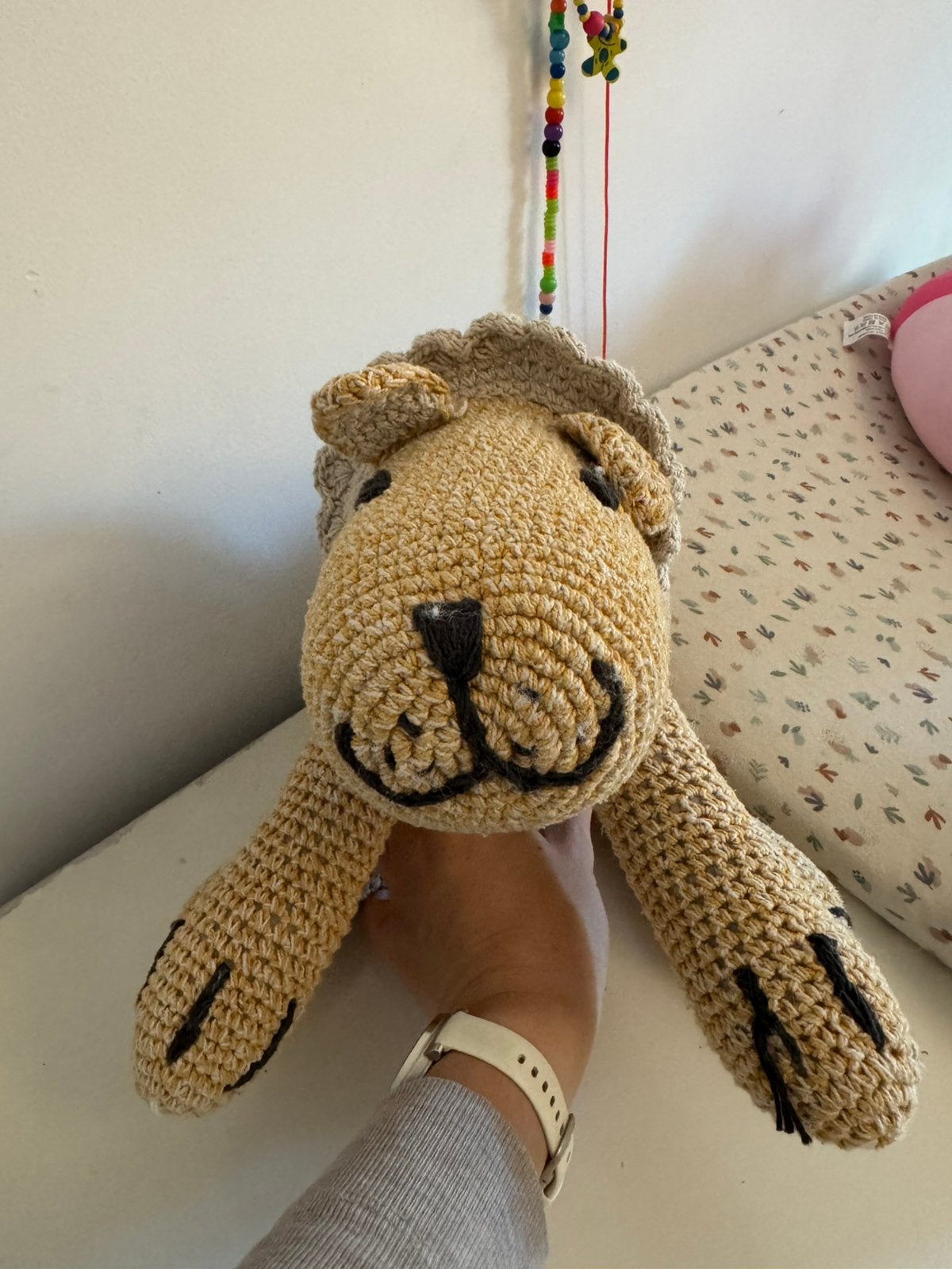 Gehaakte knuffel leeuw ‘return to sender’, Kinderen en Baby's, Ophalen, Zo goed als nieuw, Leeuw
