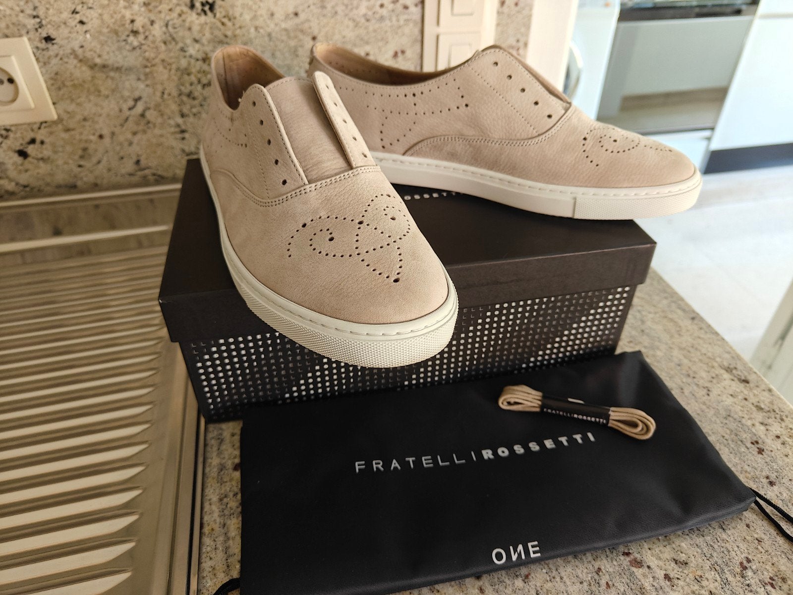 Sneakers Fratelli Rossetti, Vêtements | Femmes, Enlèvement, Sneakers et Baskets