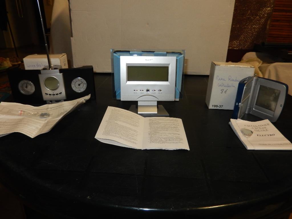 WEERSTATION & RADIO-MULTIFUNCTIONELE KLOK-RADIO & CALCULATOR, Ophalen of Verzenden, Nieuw