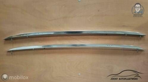Dakrails origineel chroom Audi Q3 8U ('11-'18) 8U0860021A, Gebruikt, -, -, Ophalen of Verzenden