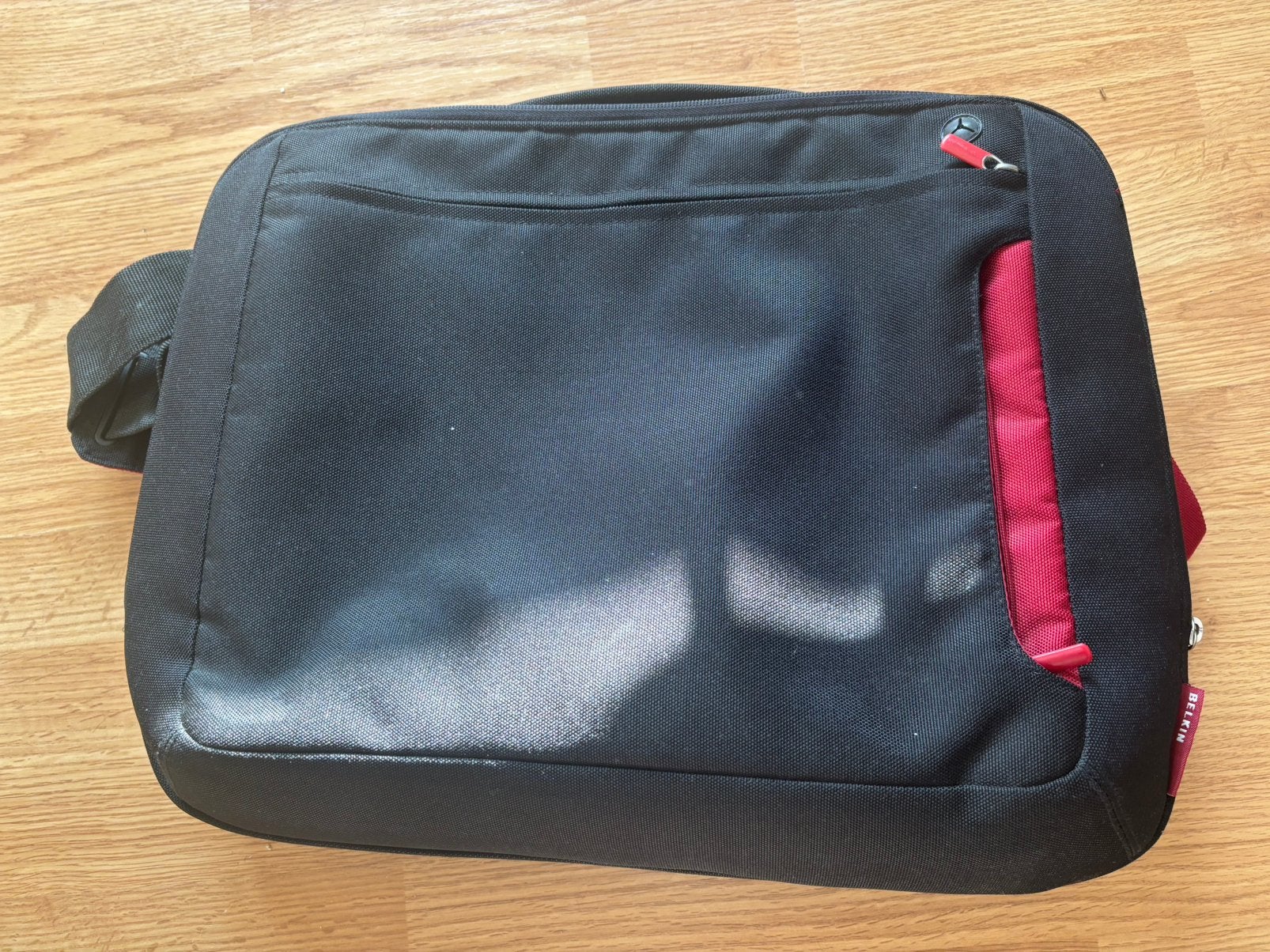 Prachtige nieuwe laptoptas van Belkin, Computers en Software, Laptoptassen, Ophalen, Zo goed als nieuw
