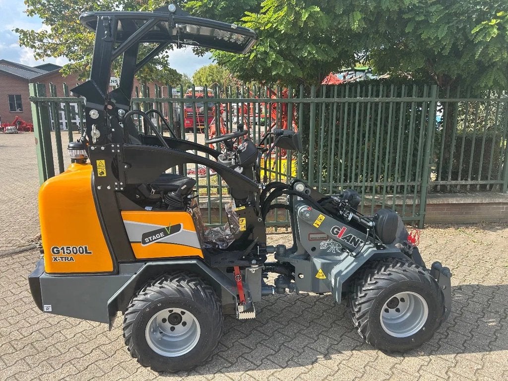 Giant G1500L X-tra, Tobroco, Info@tobroco.nl, Sprendlingenstraat 57
5061 KM  Oisterwijk, NL, Chargeuse sur pneus ou Chouleur