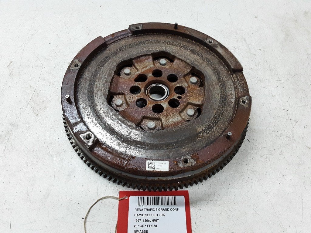 VOLANT MOTEUR BI-MASSE Trafic (1FL / 2FL / 3FL / 4FL), Renault, Mevr. I. Hauben, Utilisé, Rue de l'Espoir 34 34
4030  GRIVEGNÉE, BE