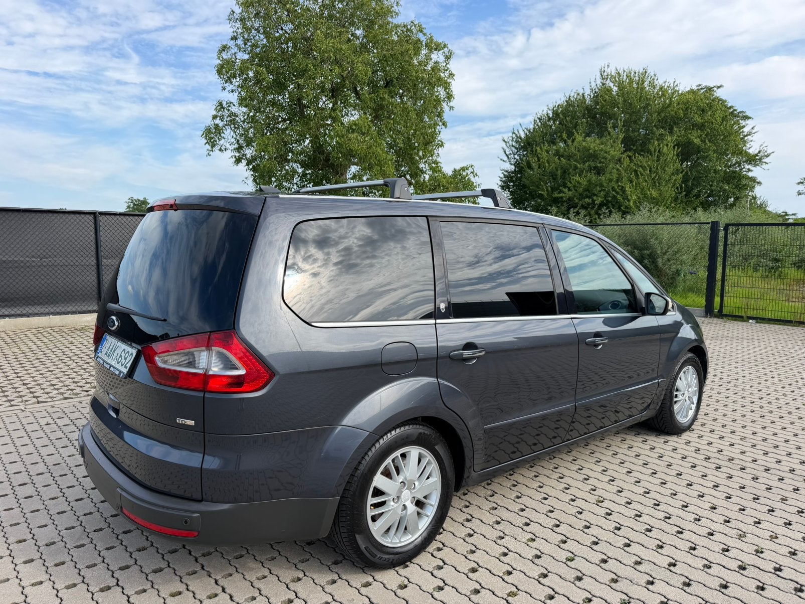 Ford galaxy 2.0 tdci  met 7 platen goed staat, Autos, Argent ou Gris, Achat, Entreprise, Boîte manuelle