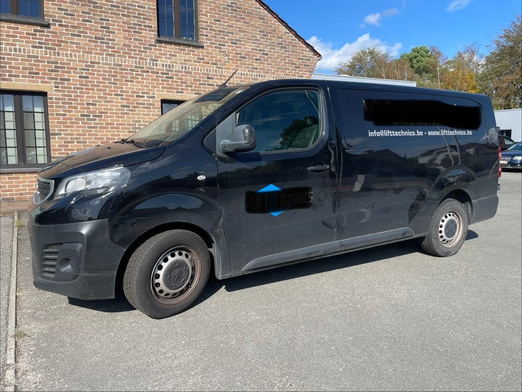PEUGOET EXPERT 2.0D LANG CHASSIS LICHTE VRACHT BWJ 2020, 90 kW, Euro 6, Zwart, Particulier