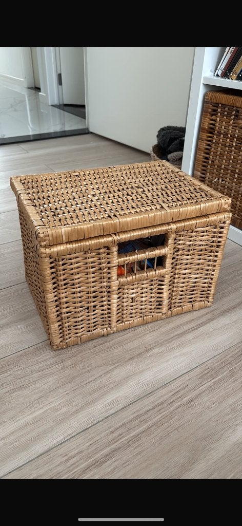 Panier avec couvercle en rotin, Maison & Meubles, Enlèvement, Comme neuf, Panier, Avec couvercle