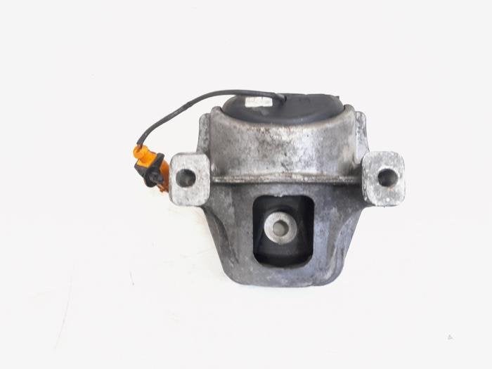 Support moteur d'un Audi Q5, Autos : Pièces & Accessoires, -, 3 mois de garantie, Audi, Utilisé