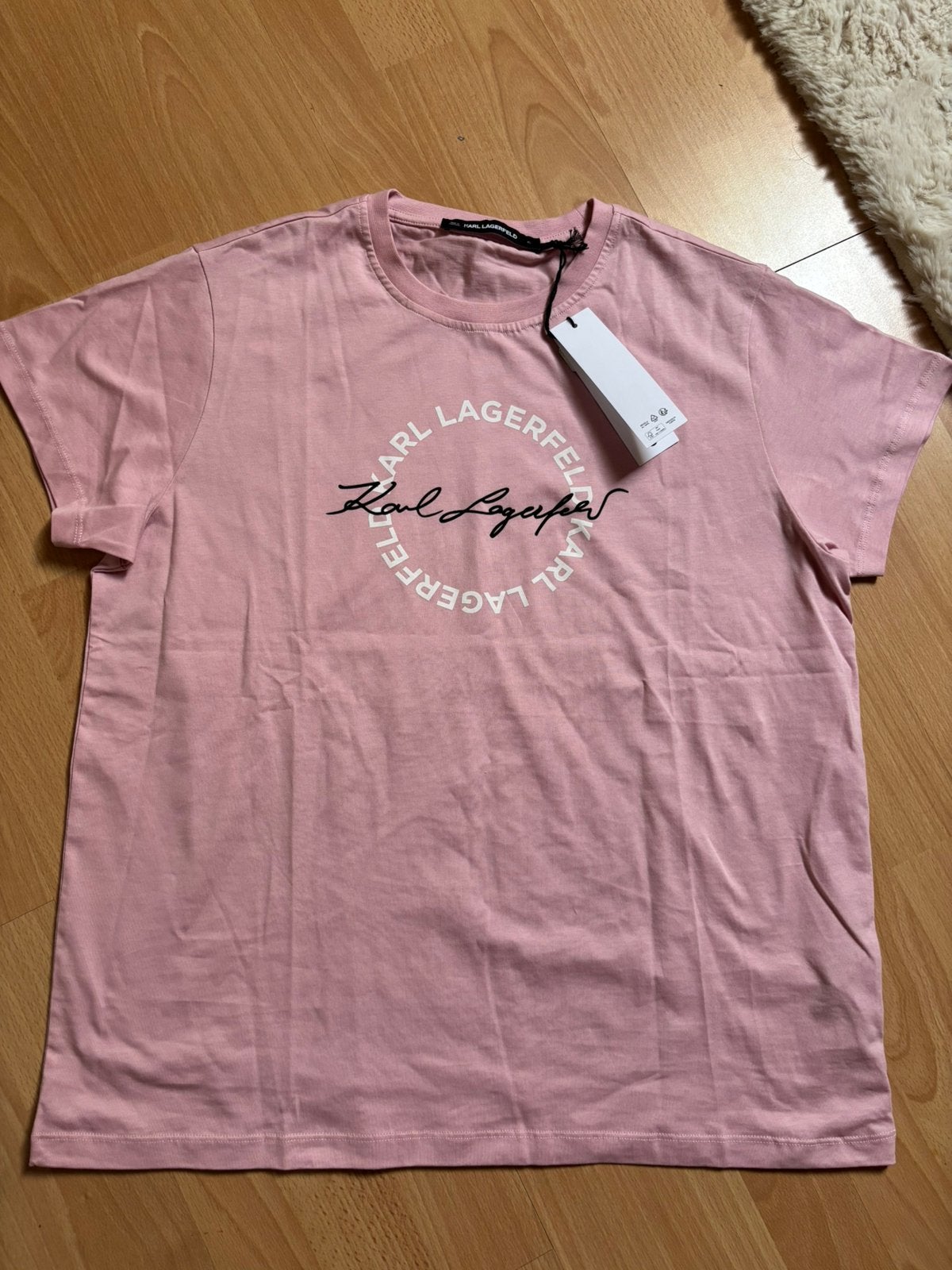 Karl lagerfeld t shirt femme XL, Vêtements | Femmes, T-shirts, Neuf, Manches courtes, Taille 46/48 (XL) ou plus grande, Enlèvement ou Envoi