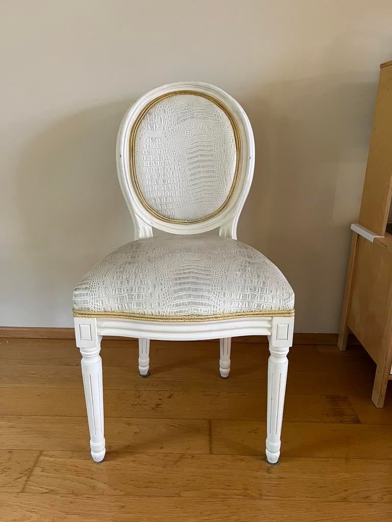 Medallionstoel wit en goud krokodillenprint, Kunststof, Gebruikt, Wit, Eén