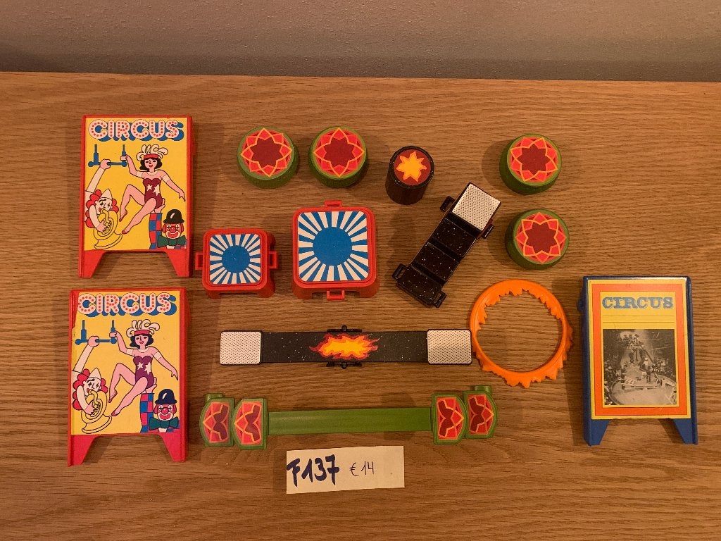 PLAYMOBIL F137: CIRCUS TOEBEHOREN, Kinderen en Baby's, Losse onderdelen, Overige typen, Ophalen of Verzenden, Zo goed als nieuw