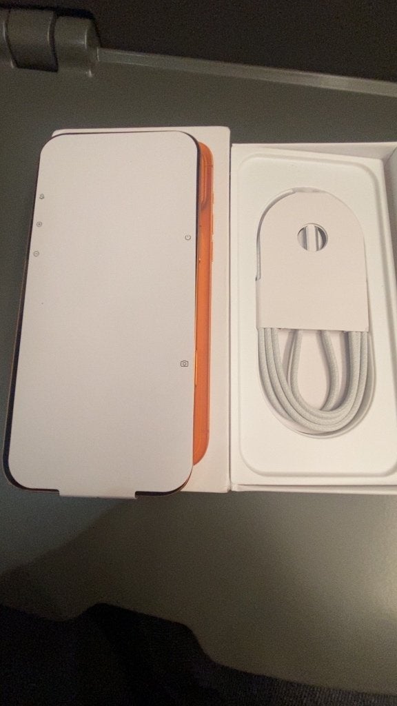 iPhone 17 pro max, Enlèvement ou Envoi, Or, Comme neuf, Sans abonnement