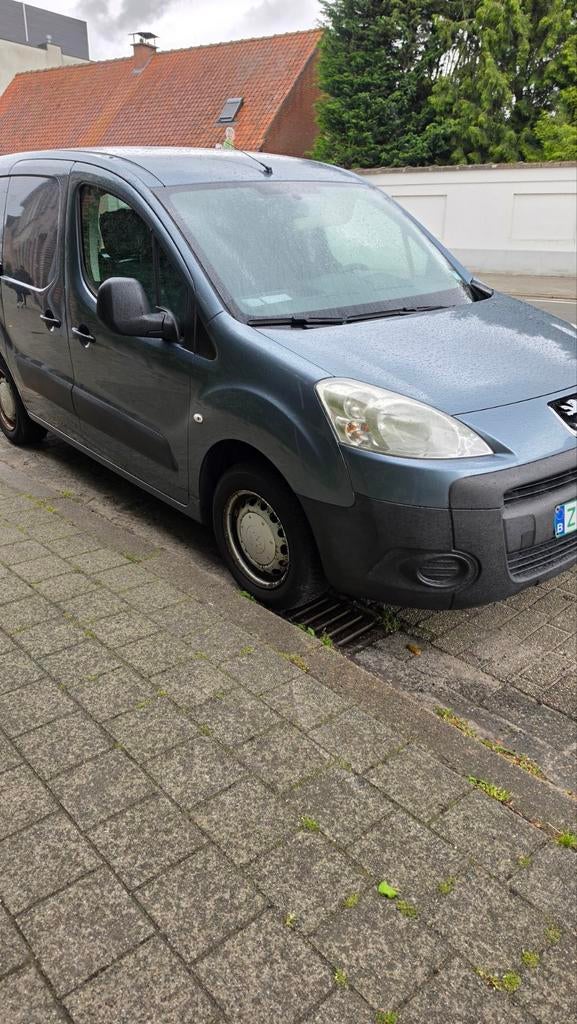 Peugeot partner 2012 1600benzine 116000km, Auto's, Bestelwagens en Lichte vracht, Particulier, Peugeot, Te koop, Benzine