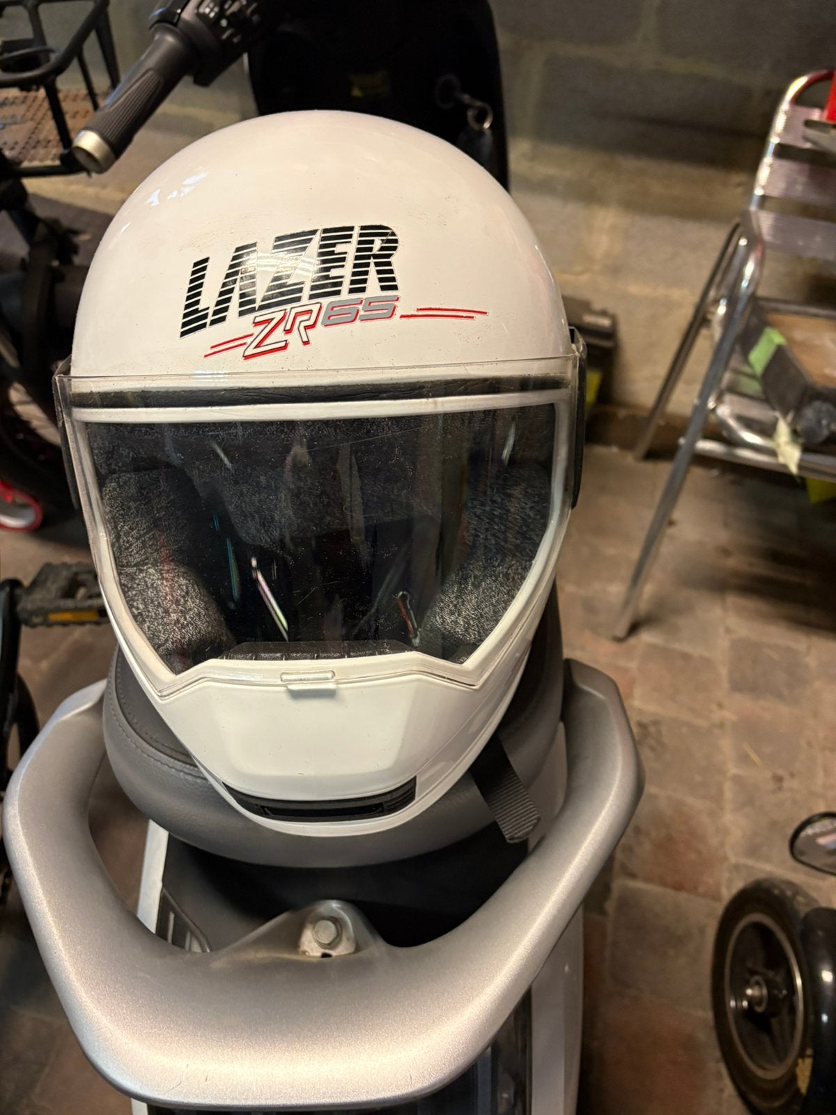 Helm bromfiets of scooter, Ophalen of Verzenden, Large