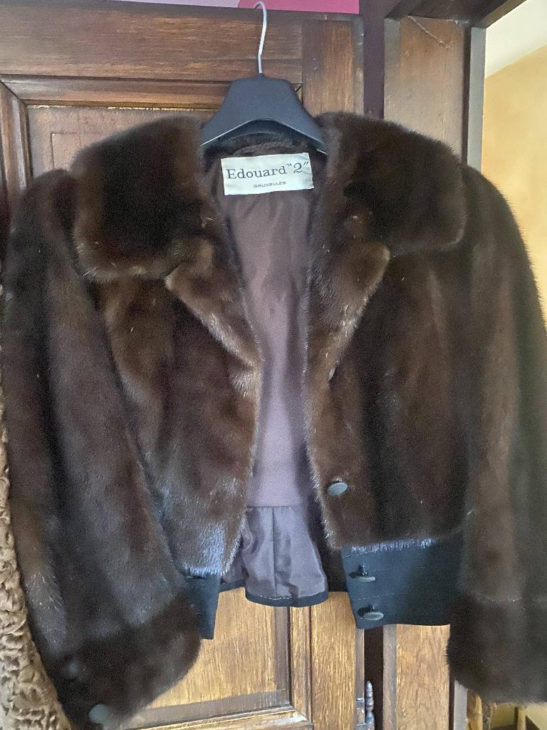 manteau de fourrure, Taille 38/40 (M), Autres couleurs, Noir ou châtain, Comme neuf