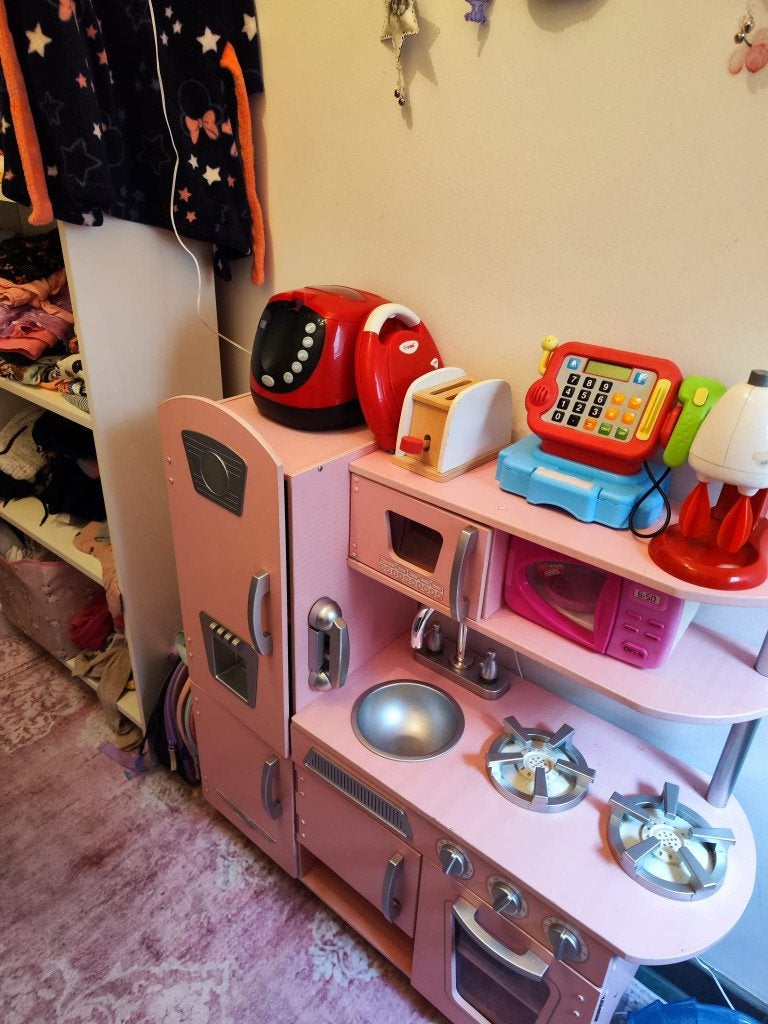 (KidKraft ) roze houten kinderkeuken + veel accessoires, Ophalen, Gebruikt, Hout, Speelkeuken