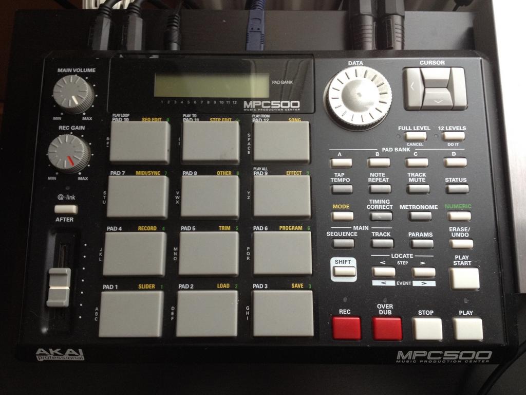 Ordinateur à tambour MPC 500, Musique & Instruments, Batteries électroniques, Enlèvement, Utilisé, Autres marques