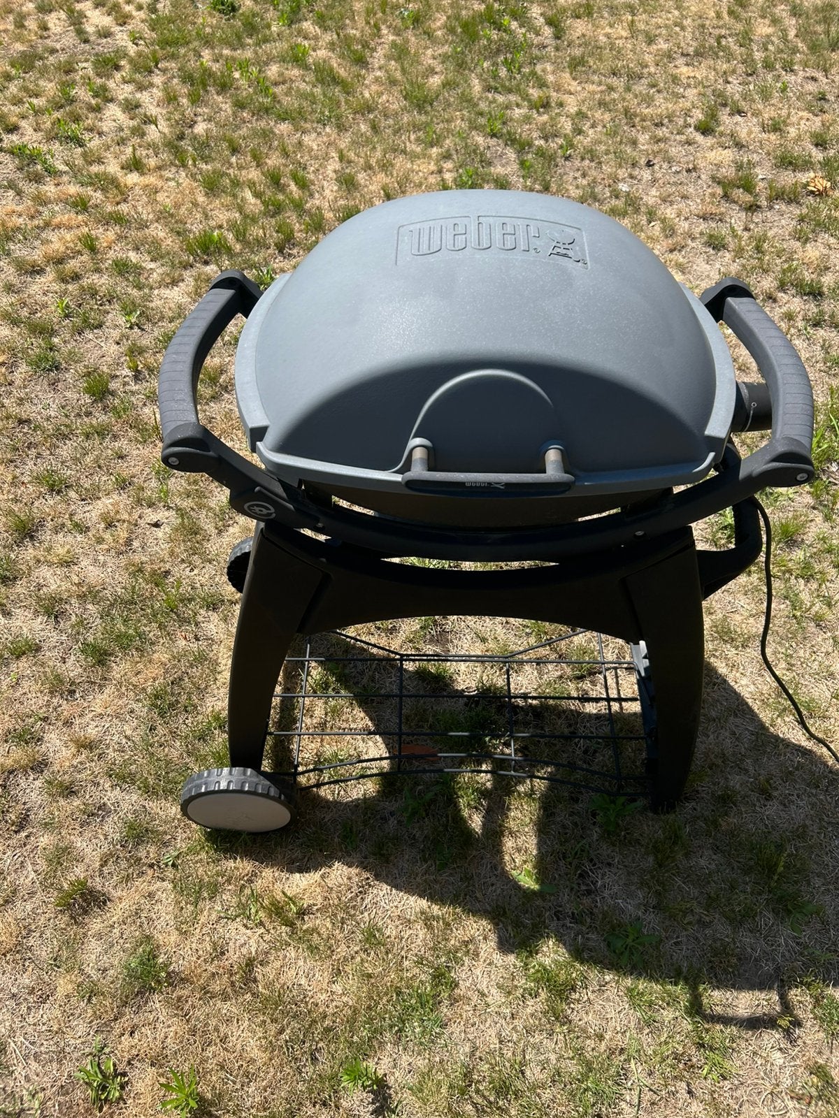 Weber Q240 elektrische BBQ met origineel onderstel, Tuin en Terras, Elektrische barbecues, Gebruikt, Ophalen