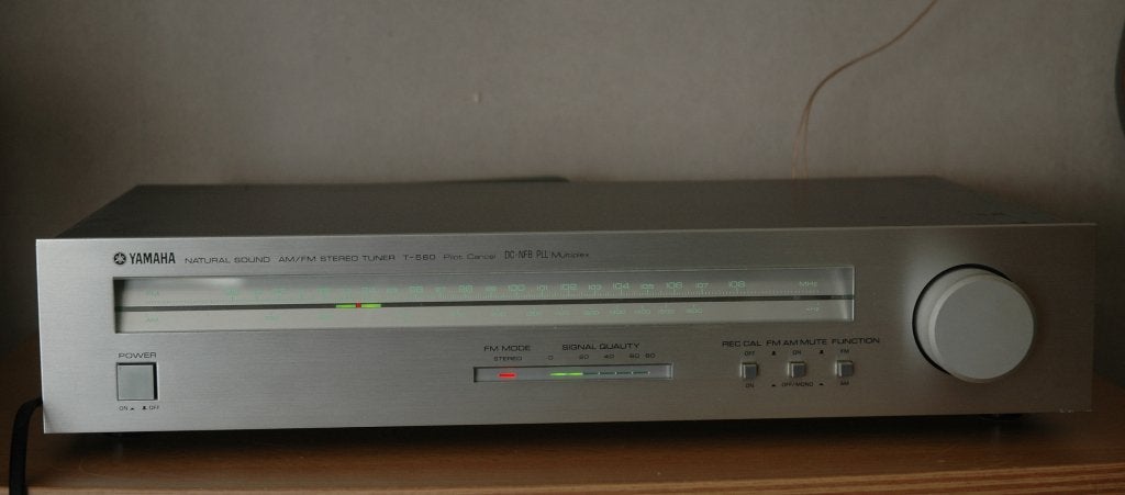 Yamaha T-560, TV, Hi-fi & Vidéo, Enlèvement, Utilisé, Analogique