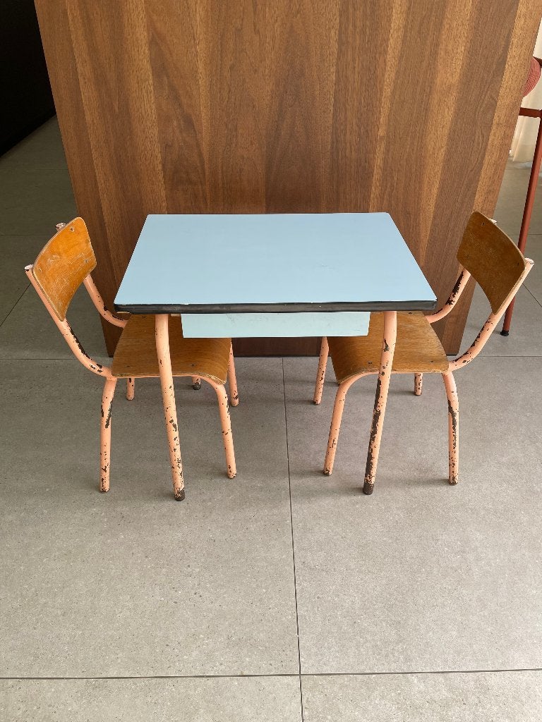 Vintage formica kinder bureau/ tafel met 2 stoeltjes, Ophalen, Gebruikt, Tafel(s) en Stoel(en)