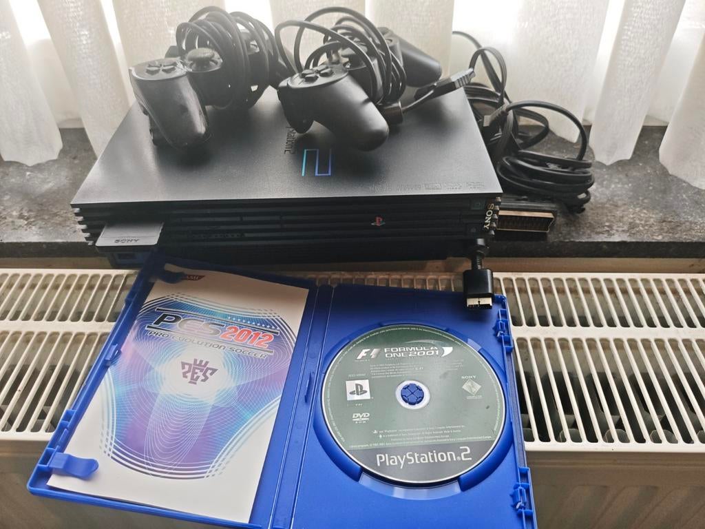 PS2 disponible avec 2 jeux 2 manette 50€, Consoles de jeu & Jeux vidéo, Enlèvement