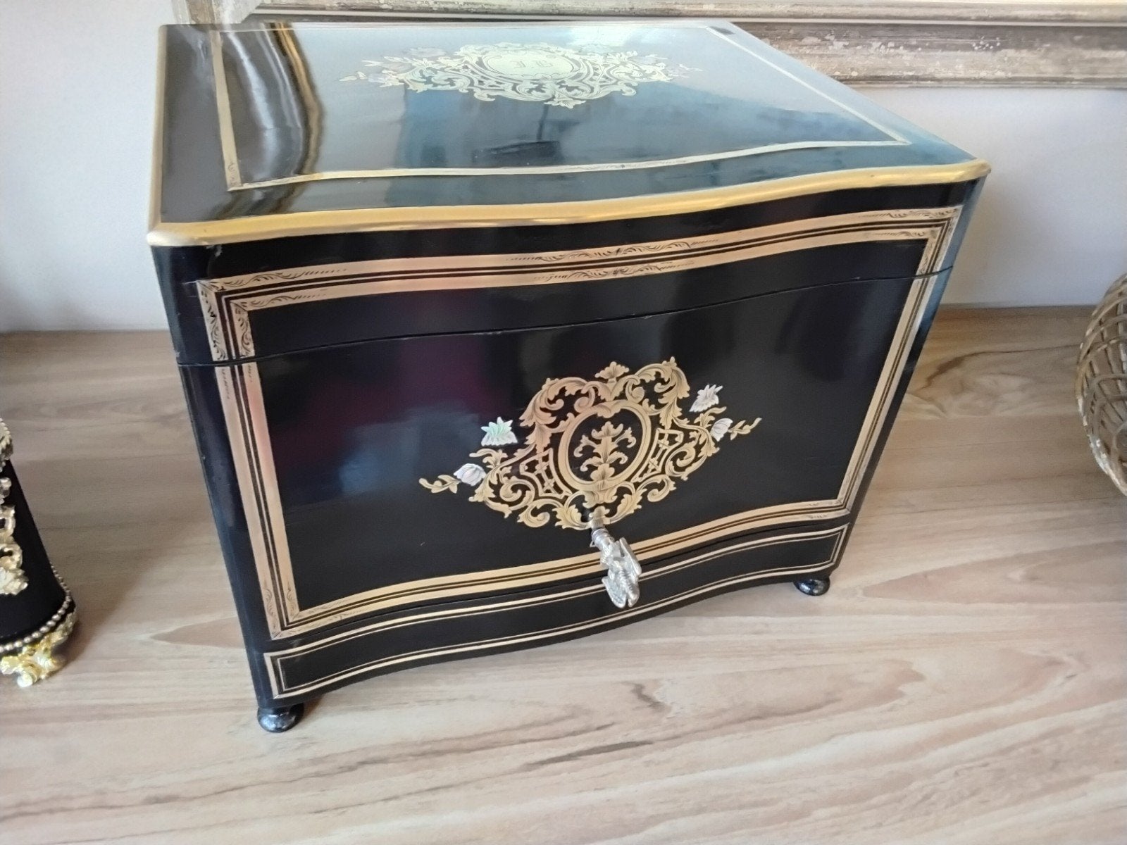 Zeer mooie kelder in Ligeurs Napoleon 3, Ophalen of Verzenden