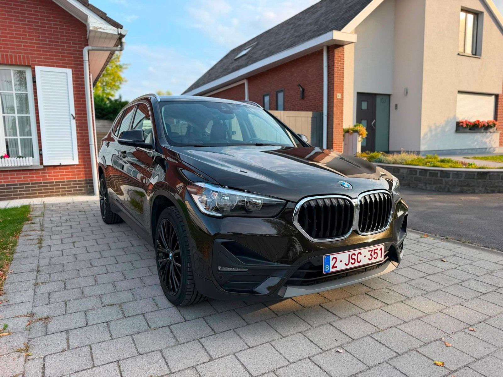 BMW x1 18i - Benzine - Automaat - 1.5, Autos, BMW, Particulier, X1, ABS, Caméra de recul, Régulateur de distance, Airbags, Air conditionné
