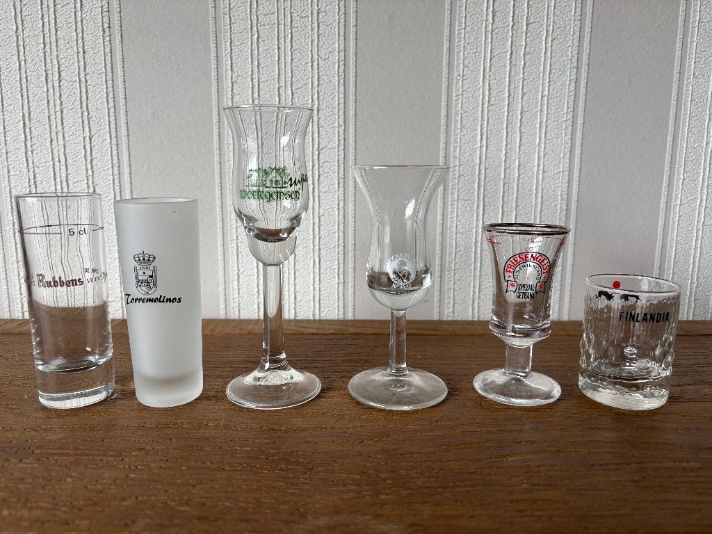 6 verres à liqueur et à liqueur vintage, Enlèvement ou Envoi, Comme neuf, Verres et Verres à shot