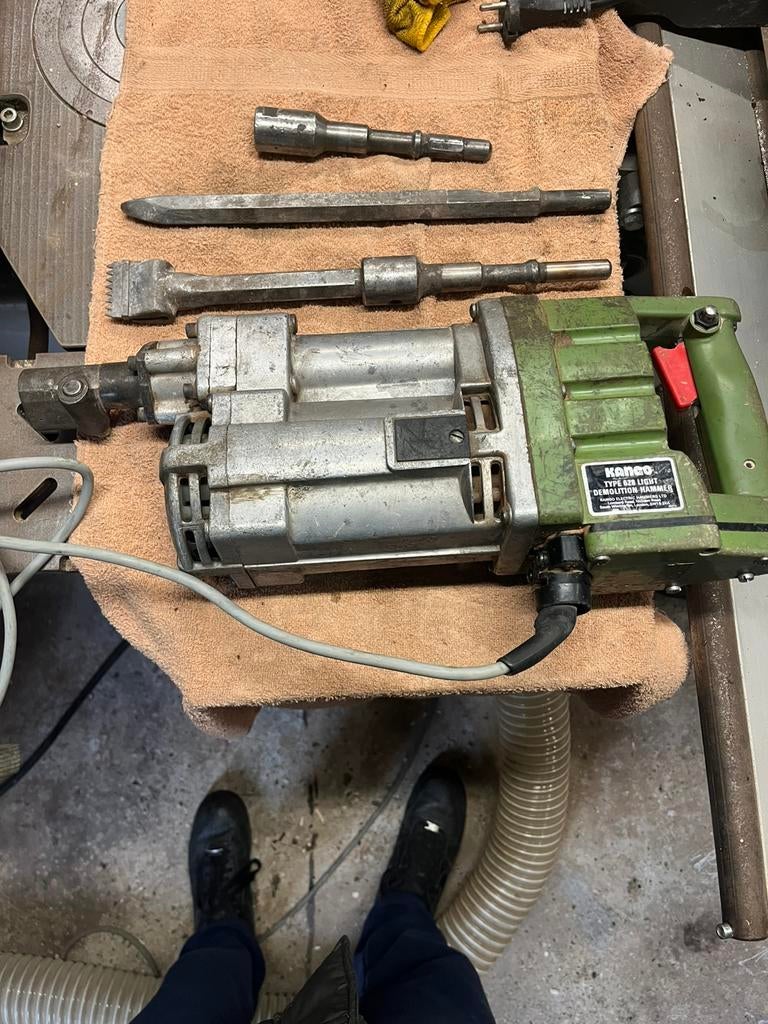 Kango Type 628 Sloophamer, Doe-het-zelf en Bouw, Ophalen of Verzenden, Gebruikt, Boor- en/of Breekhamer