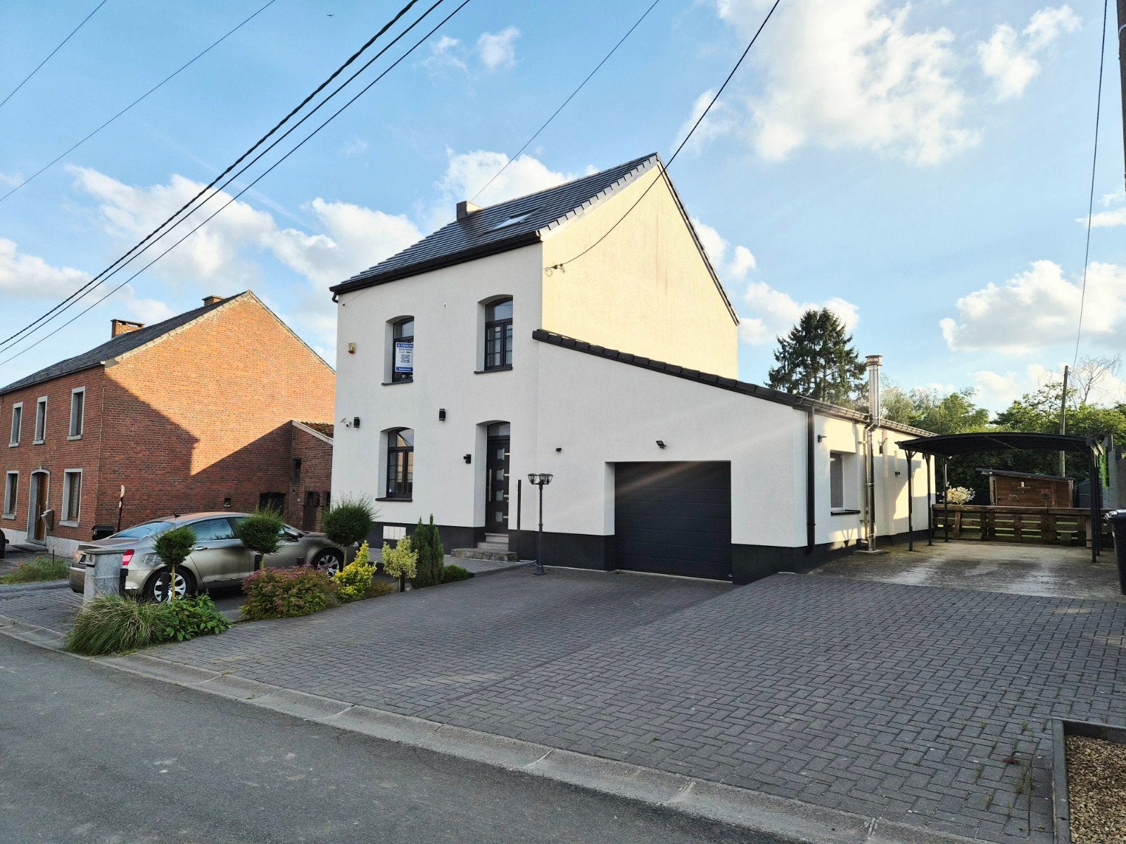 Maison 4 façades rénovée en 2022 et isolée, 5640 Mettet, 182 kWh/an, 1000 à 1500 m², Province de Namur, Mettet