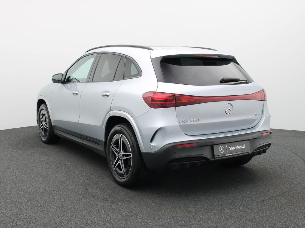 Mercedes-Benz EQA 250+ AMG Line + CARPLAY + PANORAMISCH DAK, Stof, Gebruikt, 5 zetels, 5 deurs