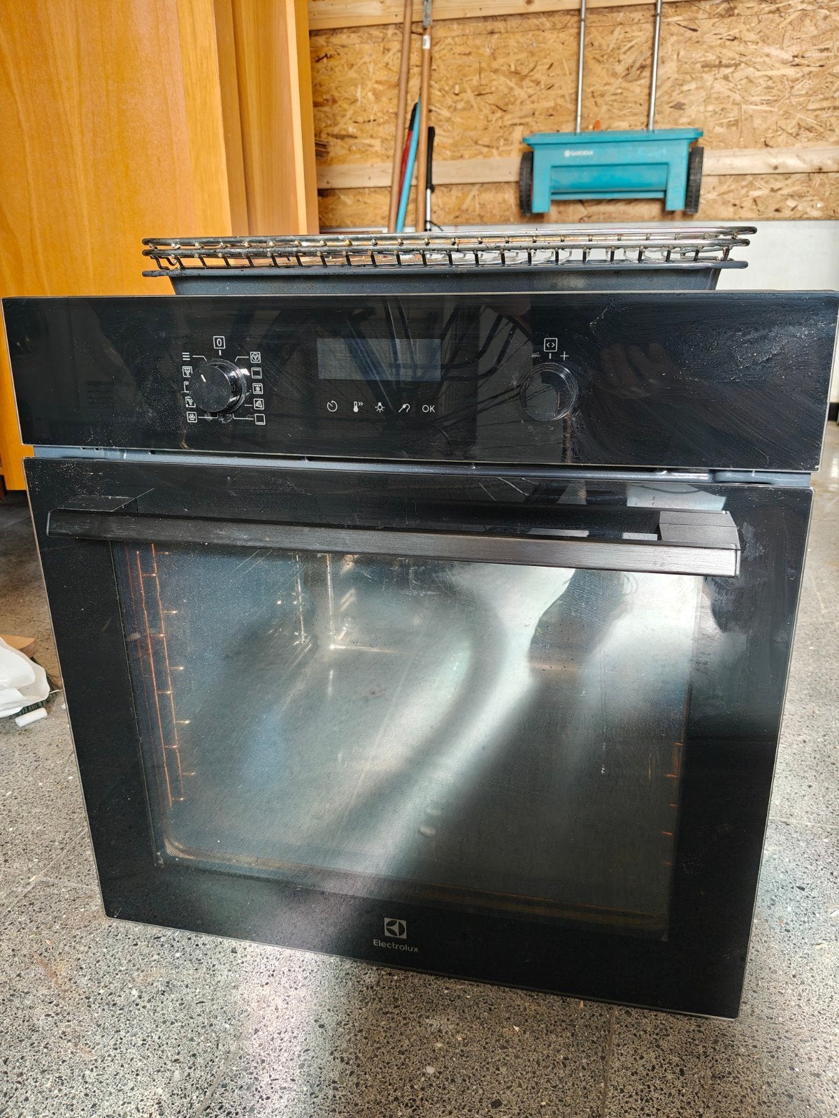 Electrolux inbouwoven – werkt perfect, Elektronische apparatuur, Ophalen, Oven, Hete lucht, Inbouw