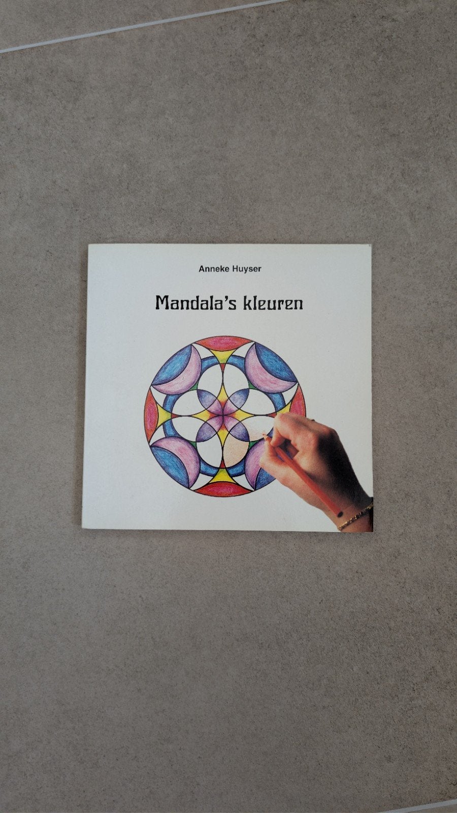 A. Huyser - Mandala's kleuren, Meditatie of Yoga, Overige typen, Ophalen of Verzenden, Zo goed als nieuw