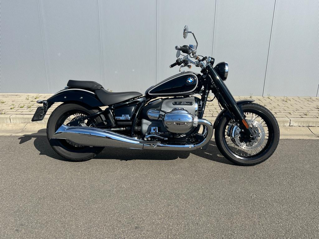 R18 Classic - ( marche arrière )  - TVAC 21%, Entreprise, Plus de 35 kW, Chopper, 2 cylindres