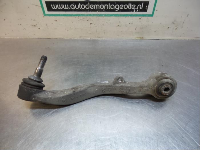 Draagarm rechts-voor van een BMW 5-Serie (5-Serie 02-), Auto-onderdelen, Ophanging en Onderstel, BMW, Gebruikt, 3 maanden garantie