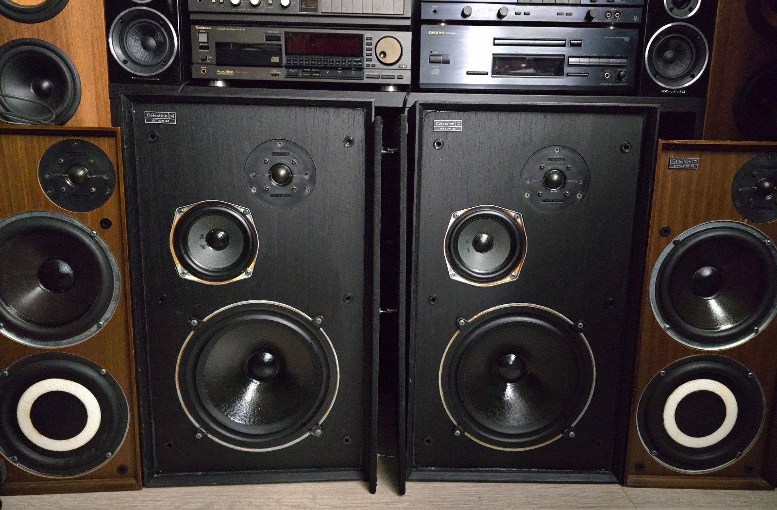 Celestion ditton 33 luidsprekers, TV, Hi-fi & Vidéo, Enceintes, Comme neuf, Enceintes stéréo, Autres marques, Enlèvement ou Envoi