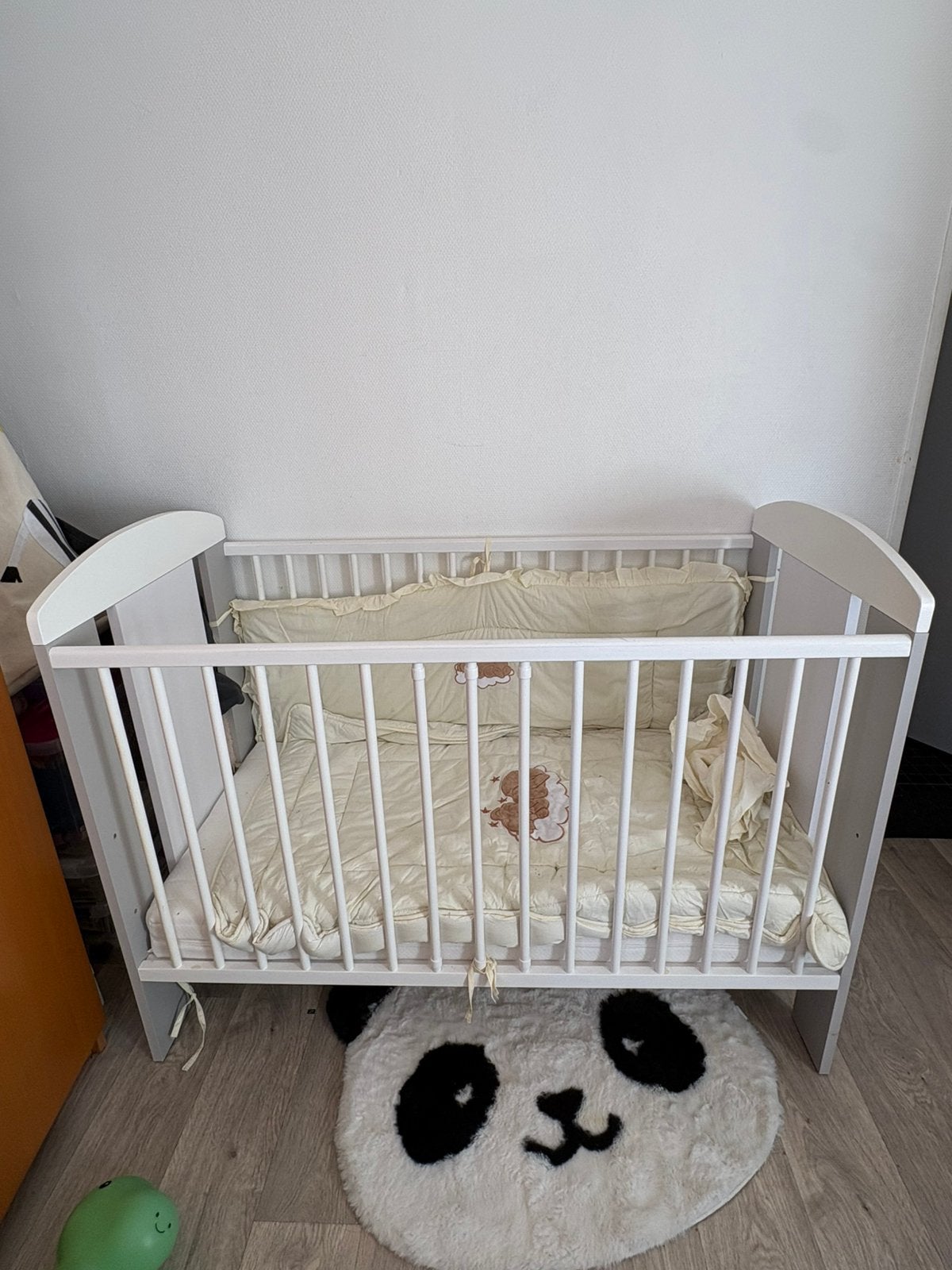 Baby bed, Ophalen, Nieuw