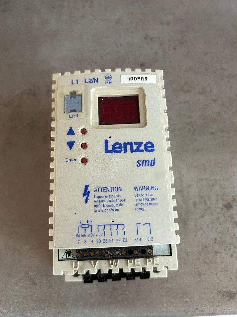 Lenze SMD ESMD371X2SFA 0,37 kW Frequentieregelaar, Ophalen of Verzenden, Gebruikt