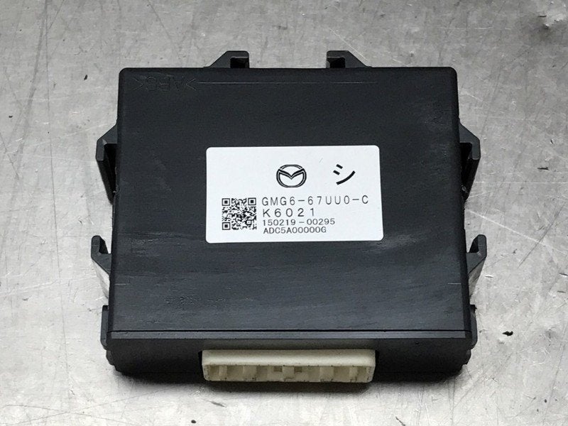ORDINATEUR AIDE AU STATIONNEMENT (|ADC5000000G|GMG667UU0|), Utilisé, Mazda