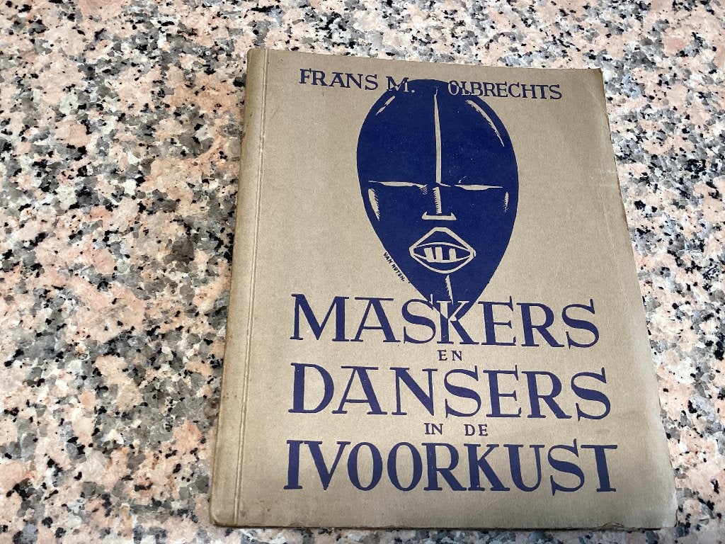 MASKERS en DANSERS in de IVOORKUST., Enlèvement ou Envoi