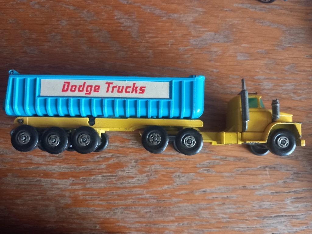 Dodge tractor Matchbox, Ophalen of Verzenden, Gebruikt, Bus of Vrachtwagen